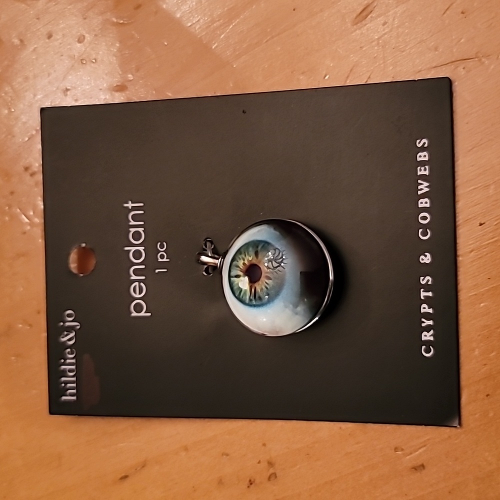 Eye Pendant